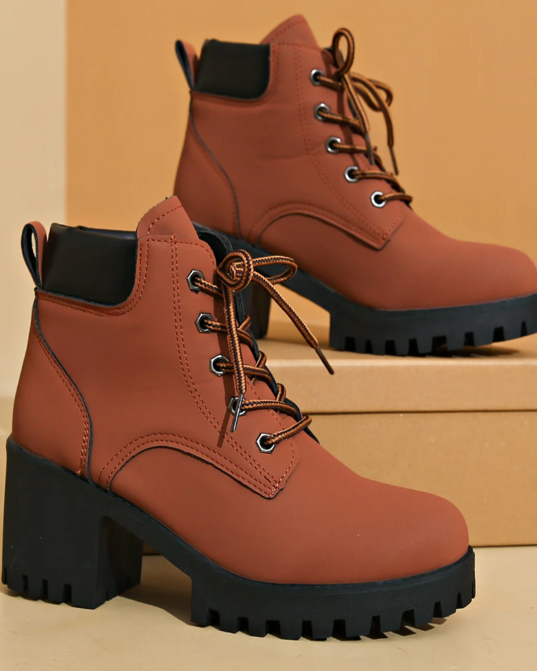 Botas com salto quadrado e confortáveis para uso diário®